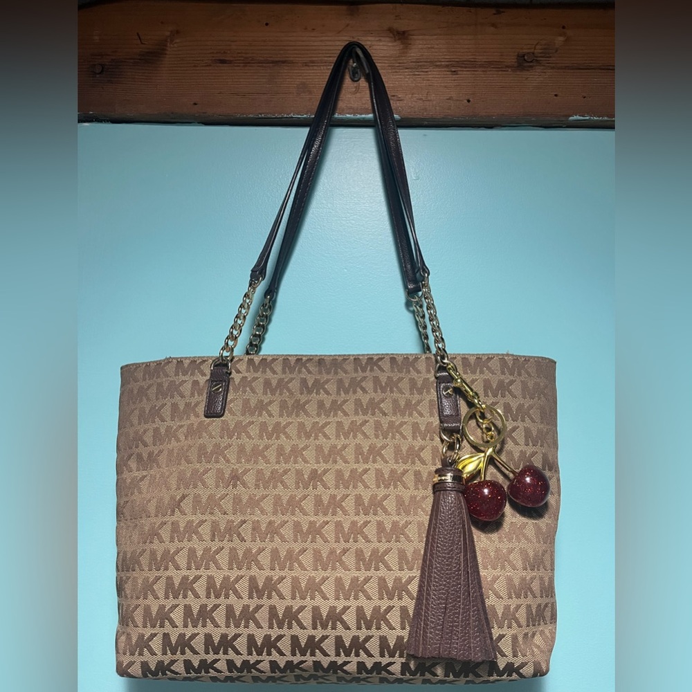 Michael Kors tote Tan and Brown Logo Tote - Picture 3 of 13